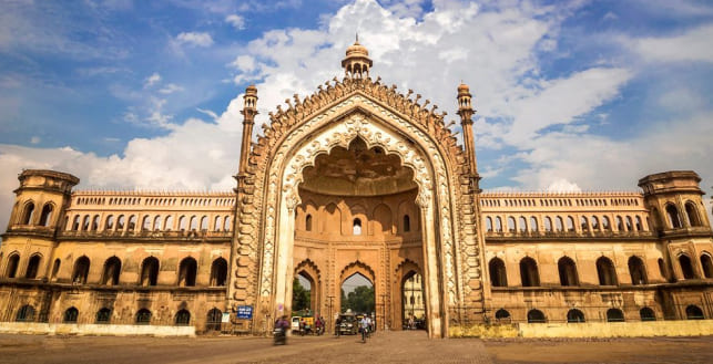 Rumi Darwaza, Lucknow